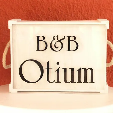Otium *